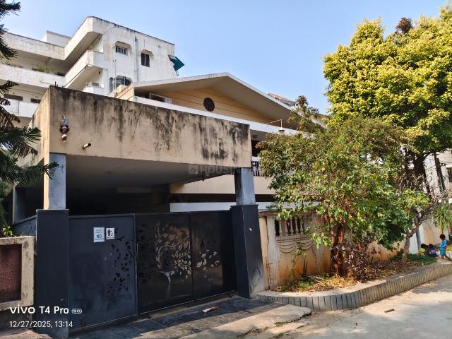 4 BHK Duplex in Masab Tank for resale Hyderabad. The reference number is 18451679