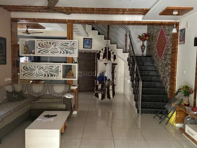 4 BHK Duplex in Nikol for resale Ahmedabad. The reference number is 20083550