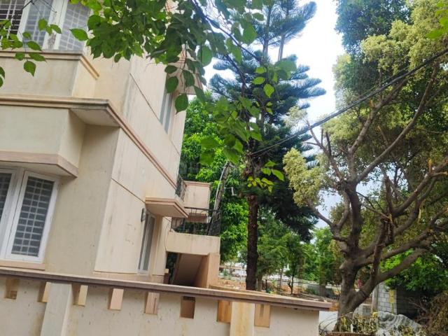 4 BHK Duplex in Sahakara Nagar for resale Bengaluru. The reference number is 20453365