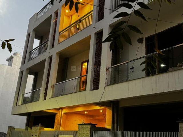 4 BHK Duplex in Sahastradhara Road for resale Dehradun. The reference number is 19480724