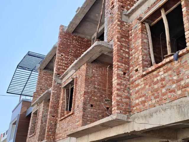 4 BHK Duplex in Sahastradhara Road for resale Dehradun. The reference number is 19599575