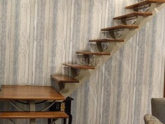 4 BHK Duplex in Saket for resale New Delhi. The reference number is 17900900