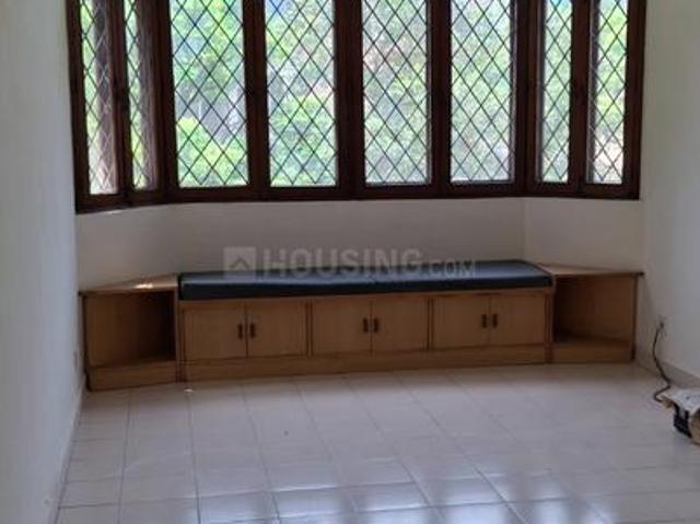 4 BHK Duplex in Sarita Vihar for rent New Delhi. The reference number is 20462330