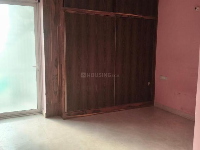 4 BHK Duplex in Sector 133 for rent Noida. The reference number is 20777565
