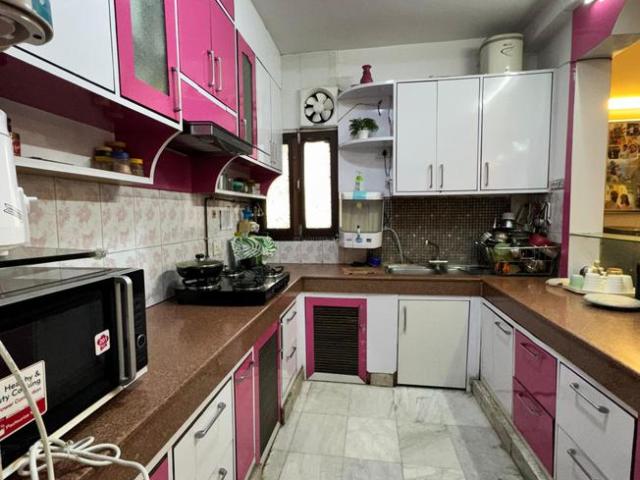 4 BHK Duplex in Sector 65 for rent Gurgaon. The reference number is 19598030