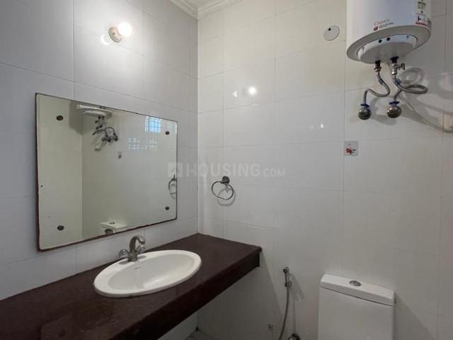 4 BHK Duplex in Sector 65 for rent Gurgaon. The reference number is 19598233