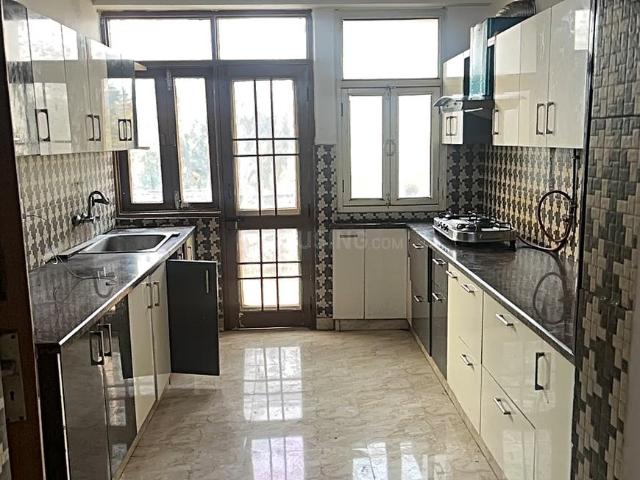 4 BHK Duplex in Sector 6 Dwarka for rent New Delhi. The reference number is 19249377