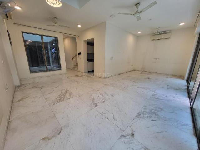 4 BHK Duplex in Sector 72 for rent Gurgaon. The reference number is 19610783