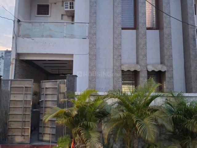 4 BHK Duplex in Shastri Nagar for rent Meerut. The reference number is 20047180