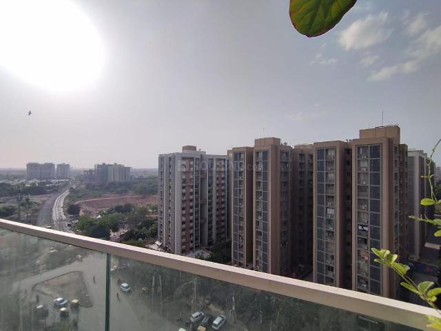 4 BHK Duplex in Shela for resale Ahmedabad. The reference number is 20586542