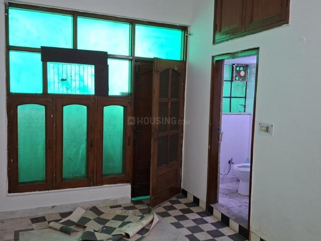 4 BHK Duplex in Rajouri Garden for rent New Delhi. The reference number is 19690687