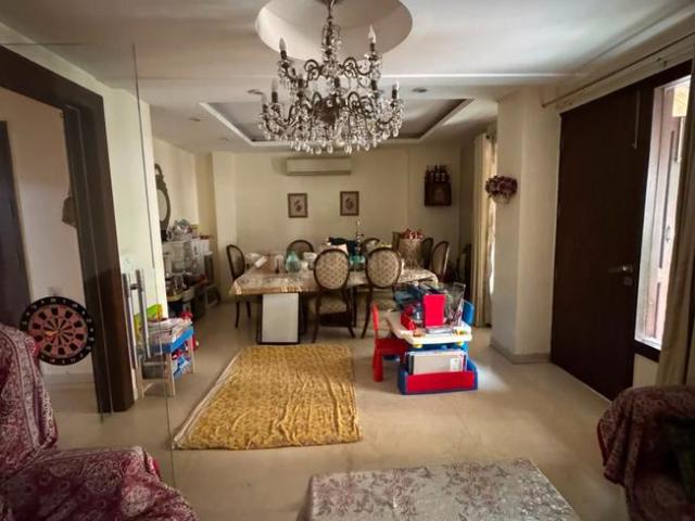 4 BHK Duplex in Rajouri Garden for resale New Delhi. The reference number is 20438307