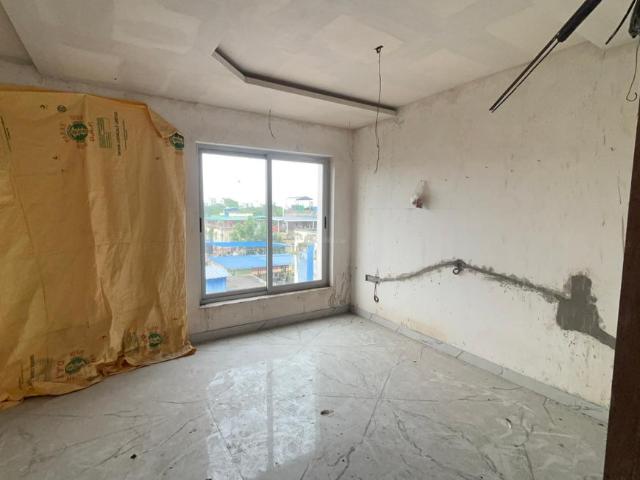 4 BHK Duplex in Tollygunge for resale Kolkata. The reference number is 20848214