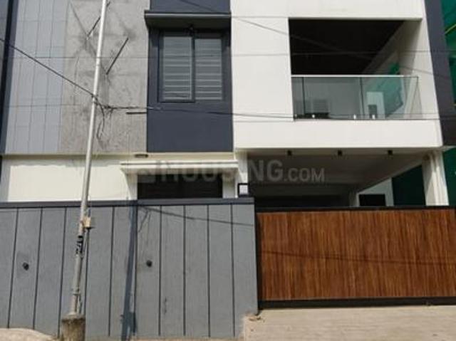 4 BHK Duplex in Valasaravakkam for resale Chennai. The reference number is 20217163