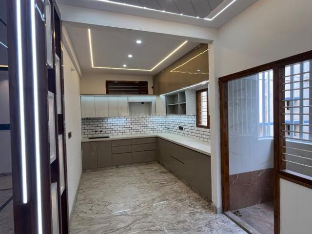 4 BHK Duplex in Vidyaranyapura for resale Bengaluru. The reference number is 20390614
