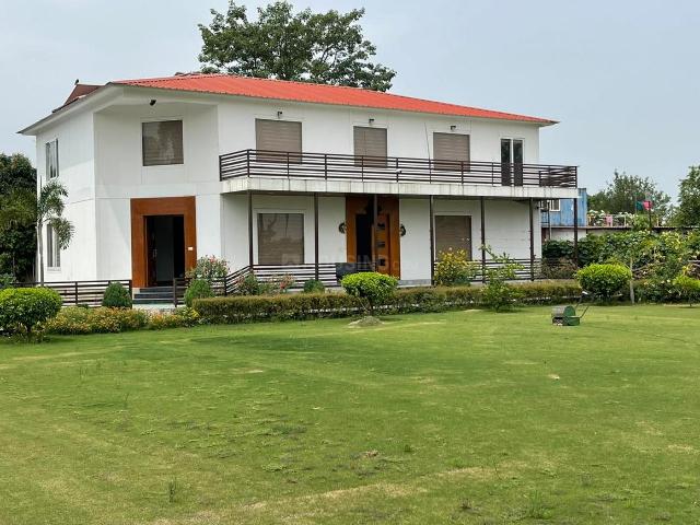 4 BHK Farm House in Sector 135 for resale Noida. The reference number is 19601798