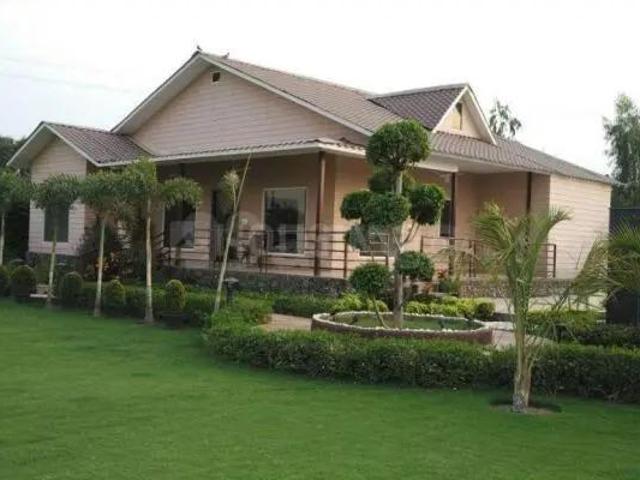 4 BHK Farm House in Sector 149 for resale Noida. The reference number is 19661693