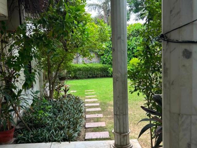 4 BHK Farm House in Vasant Kunj for rent New Delhi. The reference number is 20823679