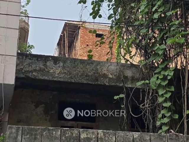 4 BHK House for Rent In Mukherjee Nagar