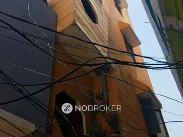 4+ BHK Flat for Rent In Banjara Hills