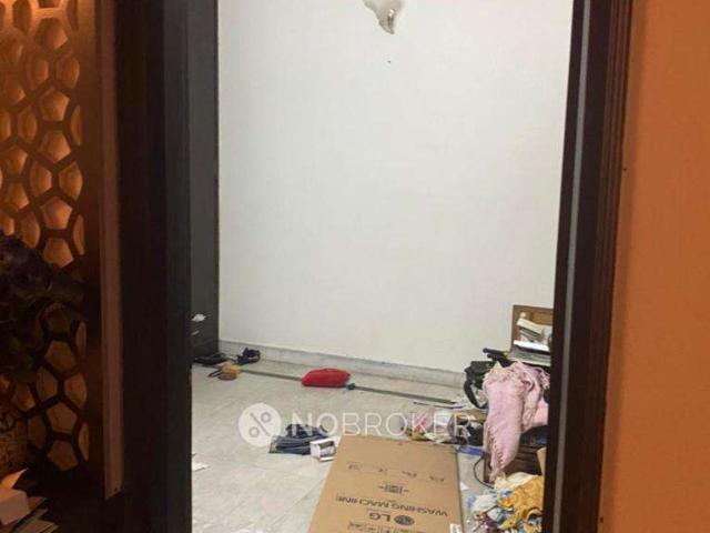 4+ BHK Flat for Rent In Janakpuri