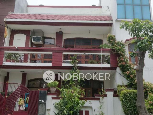 4+ BHK Flat for Rent In Sector 61