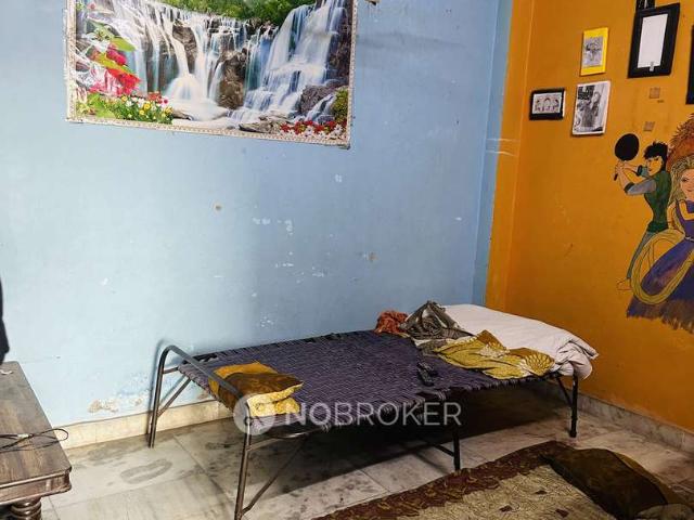 4+ BHK Flat For Sale In Ghonda