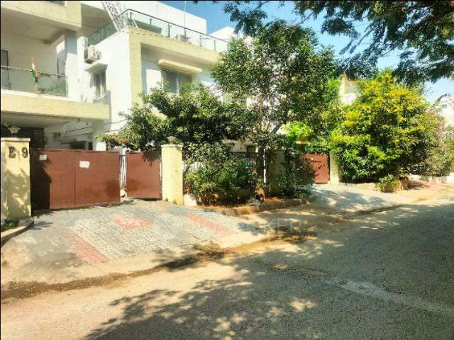 4 BHK Flat For Sale In Kondapur