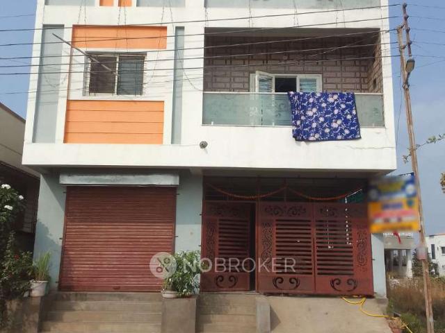4+ BHK Flat For Sale In Lonikand