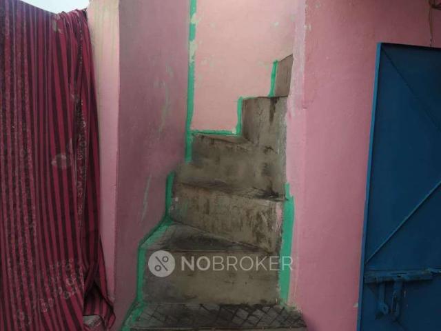 4 BHK Flat For Sale In Paharganj