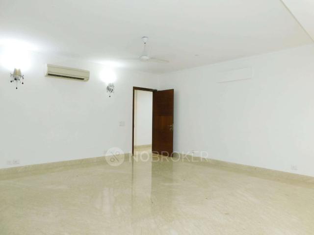 4 BHK Flat For Sale In Panchsheel Park