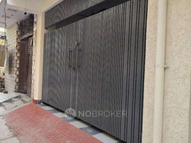 4 BHK Flat For Sale In Patel Nagar