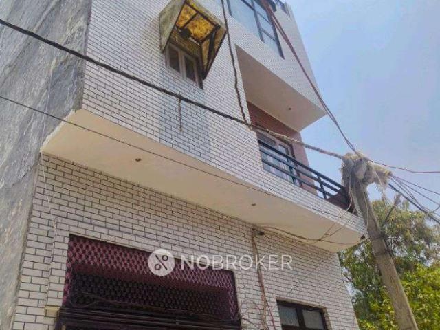 4 BHK Flat For Sale In Qutub Vihar