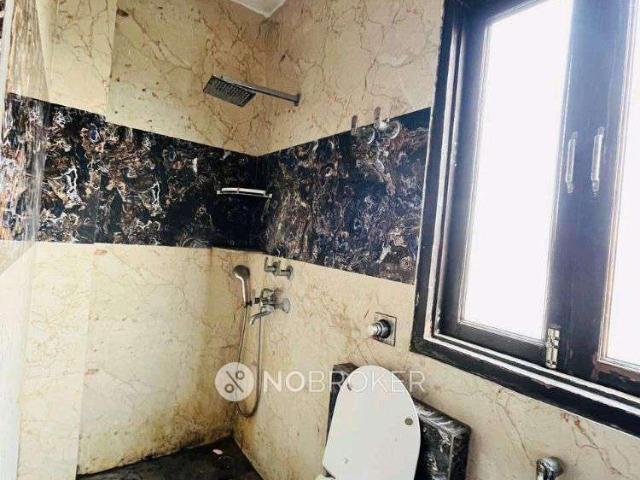 4 BHK Flat For Sale In Tri Nagar