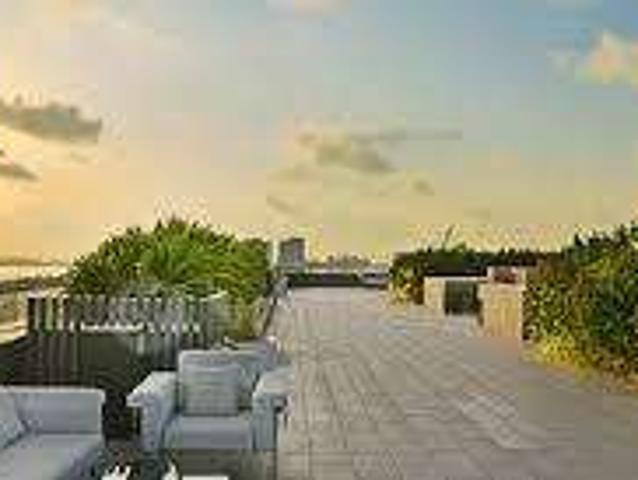 4 BHK Flat In Mum: Luxury Passcode Andheri For Sale