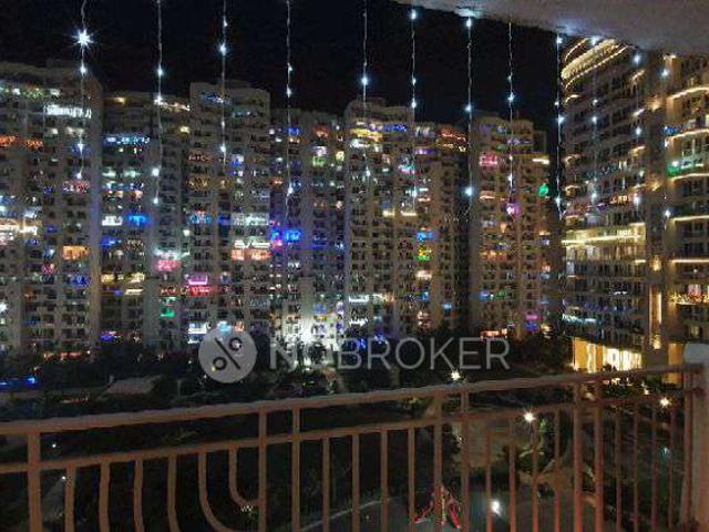 4+ BHK Flat In Mahagun Moderne for Rent In Sector 78