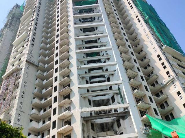 4 BHK Flat In Mahagun Manorialle For Sale In Sector 128