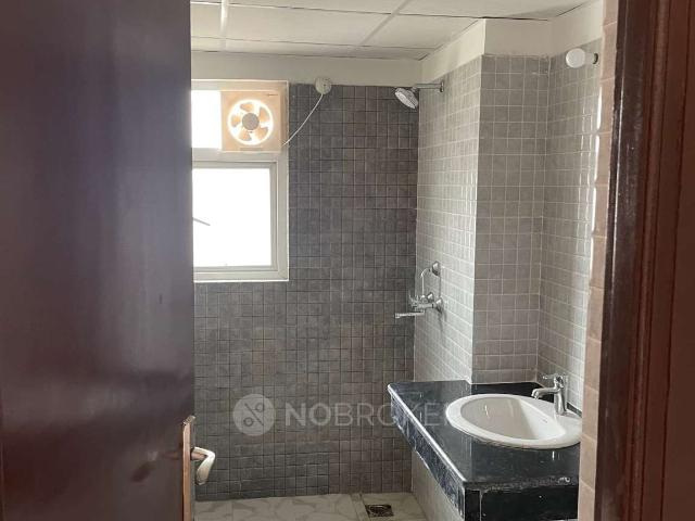 4+ BHK Flat In Amarpali Centurion Park Terrace Home for Rent In Techzone 4 Npcl Substation