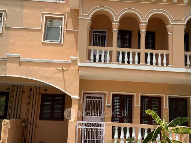 4 BHK Flat In Amrapali Leisure Valley for Rent In Techzone 4