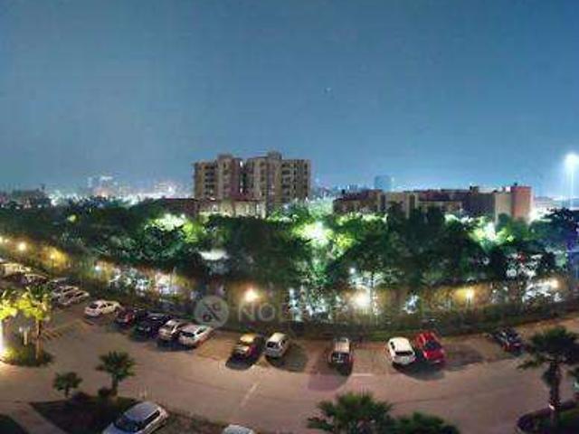 4 BHK Flat In Grand Omaxe For Sale In Sector 93