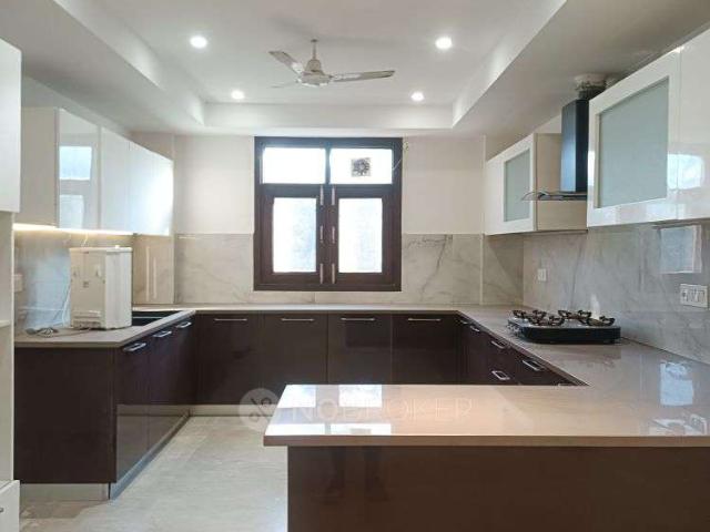 4 BHK Flat In H Block South City 2 for Rent In H Block Sout
