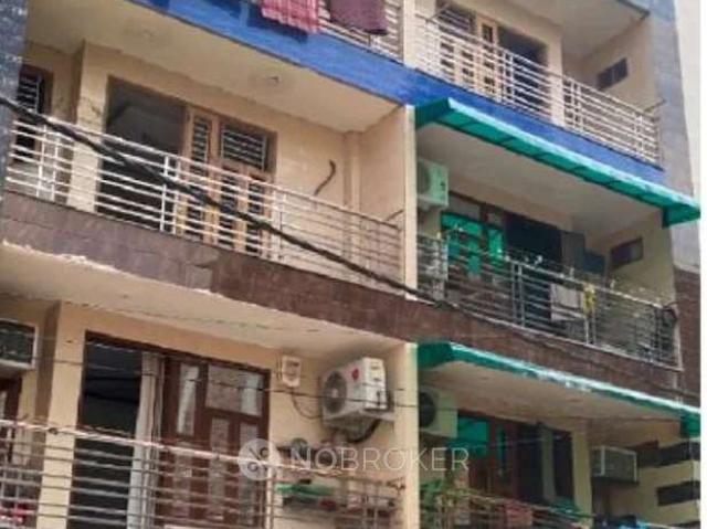 4 BHK Flat In Kanha Apartmemt For Sale In Hastsal