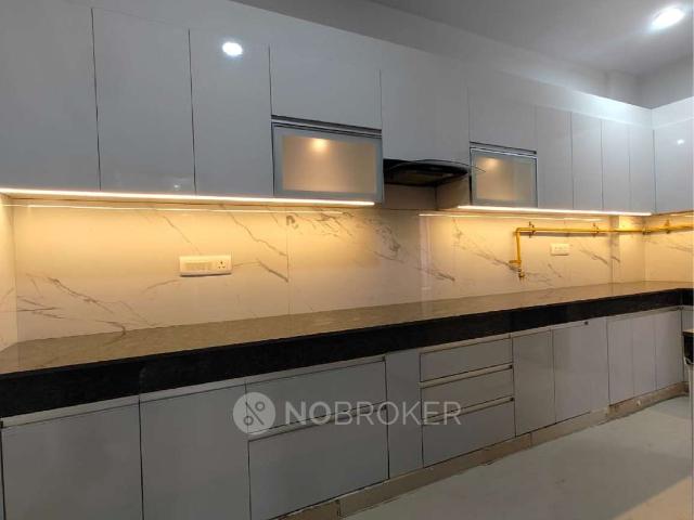 4+ BHK Flat In Logix Blossom County for Rent In Sector 137