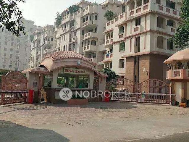 4+ BHK Flat In Purvanchal Silver Estate For Sale In Sector