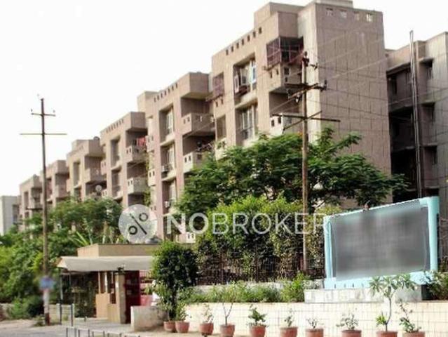 4+ BHK Flat In Parx Laureate for Rent In Sector 108