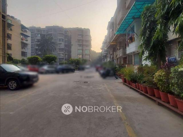 4 BHK Flat In Stand Alone Building for Rent In Punjabi Bagh