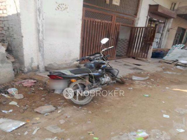 4+ BHK Flat In Stand Alone For Sale In Sector 37