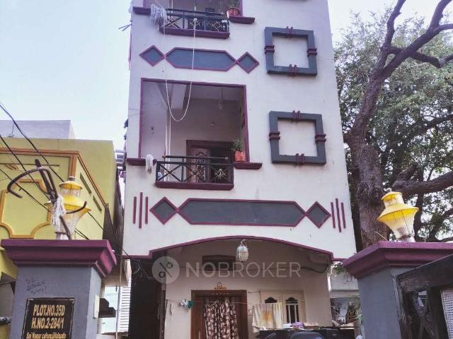 4 BHK Flat In Standalone Building For Sale In Medbowli
