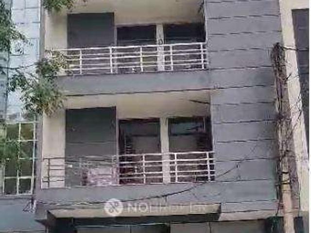 4+ BHK Flat In Standalone Building For Sale In Sector 3