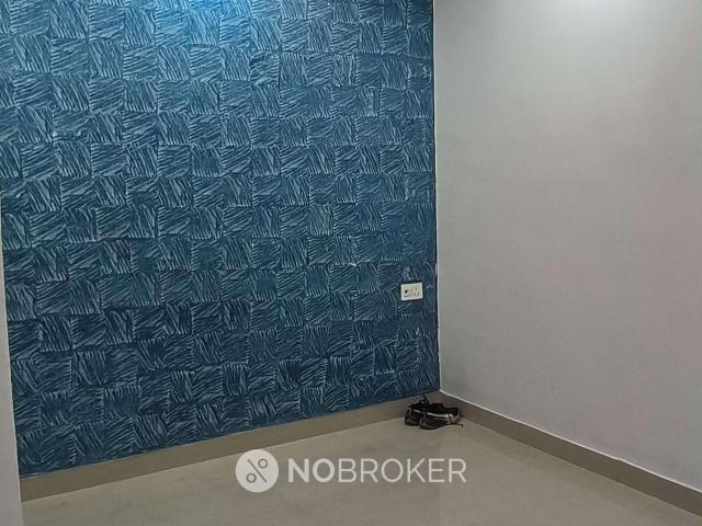 4+ BHK Flat In Standalone Building For Sale In Sector 7